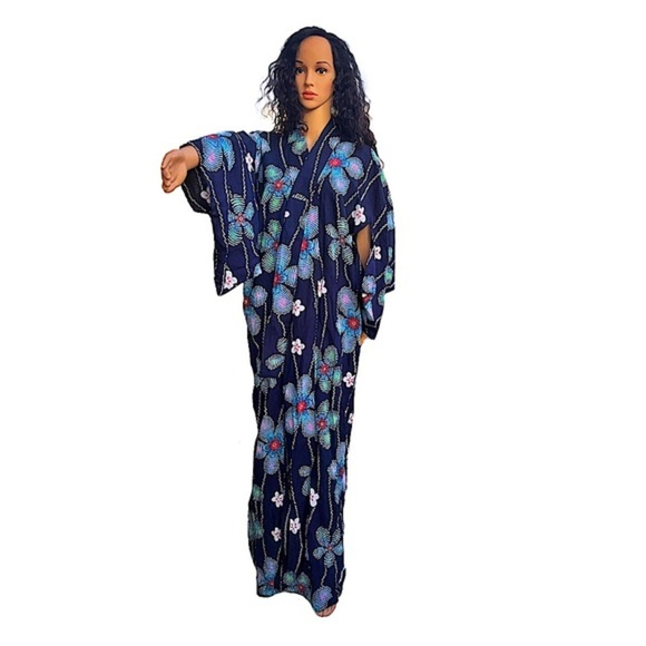 Vintage Handmade Japanese Navy Blue Kimono with Dotted Flowers - Picture 7 of 7